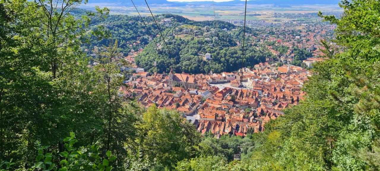 Brasov Retreat Apartment Bagian luar foto